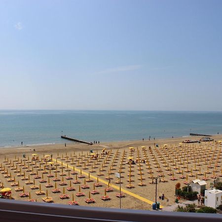 Hotel Loreley Lido di Jesolo Buitenkant foto