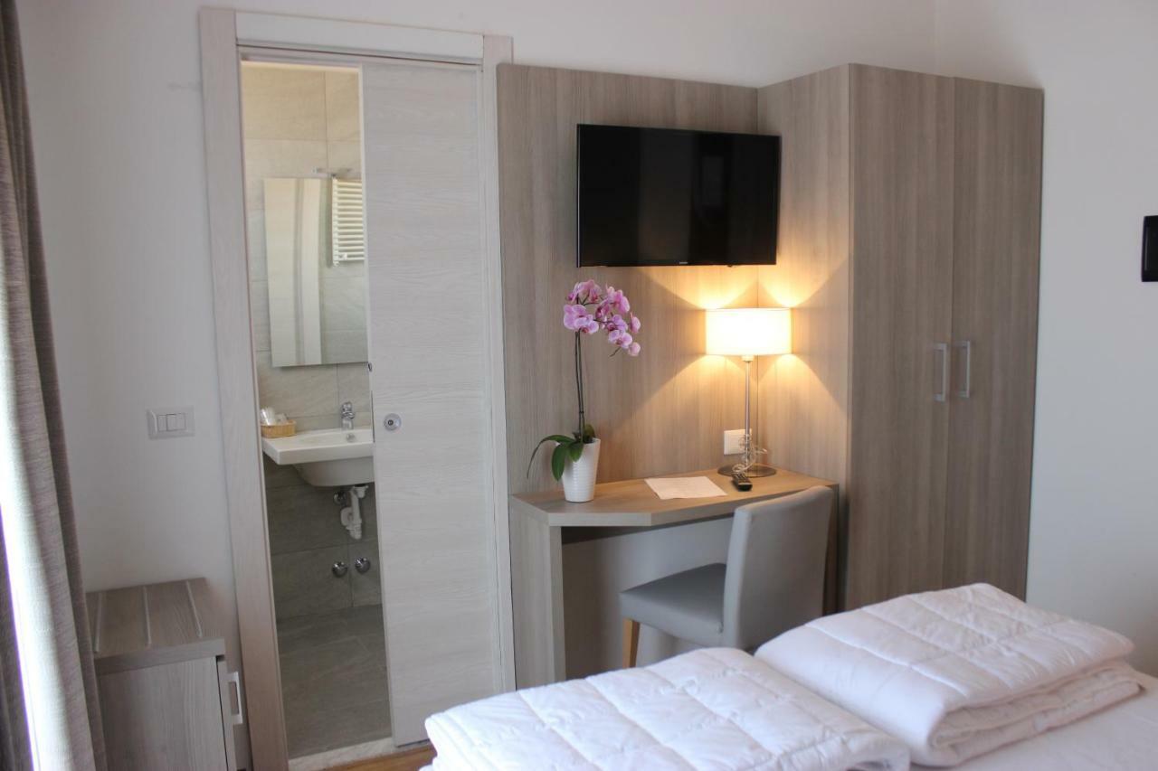Hotel Loreley Lido di Jesolo Buitenkant foto
