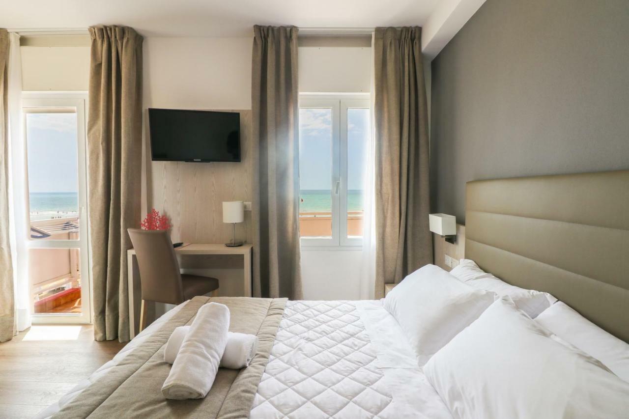 Hotel Loreley Lido di Jesolo Buitenkant foto
