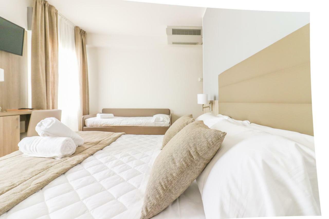 Hotel Loreley Lido di Jesolo Buitenkant foto